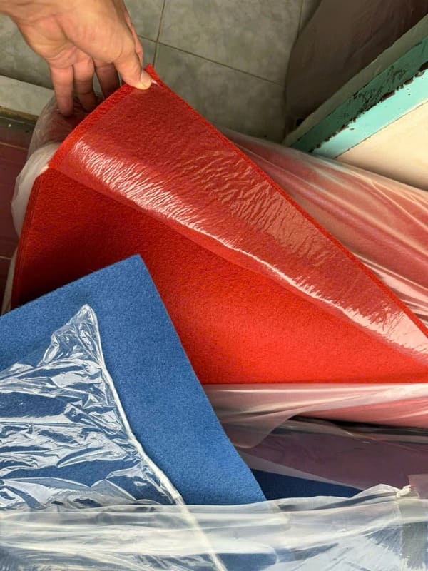 Thảm nỉ có bọc nilon chống bẩn dùng trải sàn sự kiện hội trường giá rẻ TPHCM