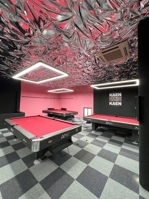 Thảm lót sàn bida giá rẻ HCM thi công cho phòng bida chuyên nghiệp